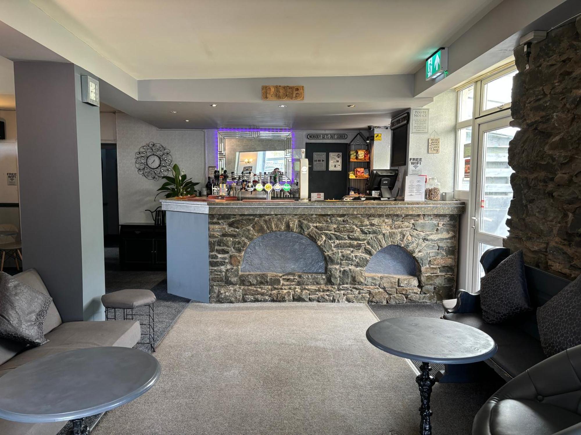 The Queens Hotel ハーレック エクステリア 写真